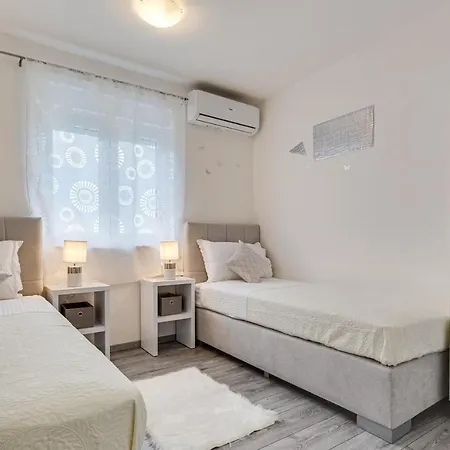 Oliva Vallis Apartments Zadar Exterior photo